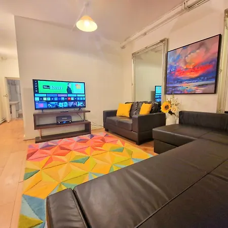 Duplex Home With 3 Bedrooms And Large Sofa-Bed Plus Back Patio, Near Angel And King'S Cross Station London Exterior photo